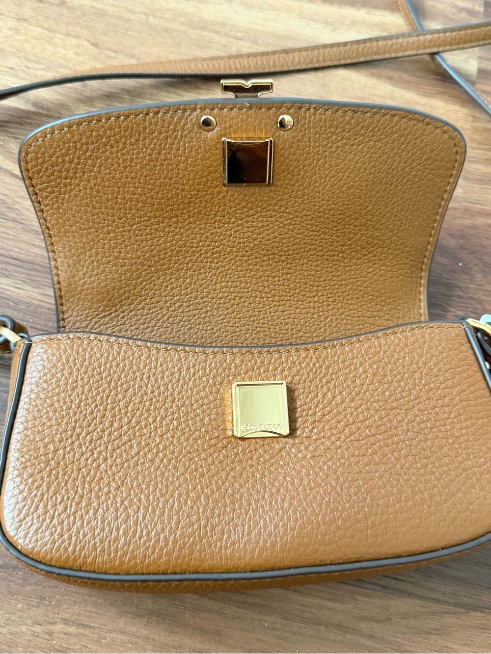 Tory Burch Cognac Pebbled Leather Crossbody with Gold Logo - Picture 6 of 8